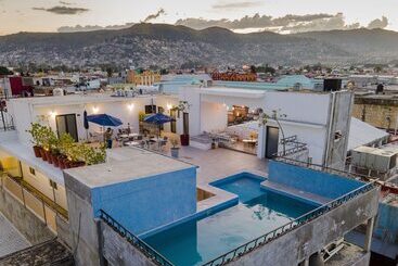 هتل Suites De La Parra