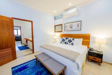 هتل Suites De La Parra