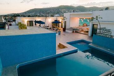 هتل Suites De La Parra