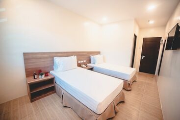 هتل Trip Inn Near Airport Or City Center