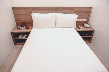 هتل Trip Inn Near Airport Or City Center