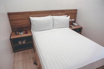هتل Trip Inn Near Airport Or City Center