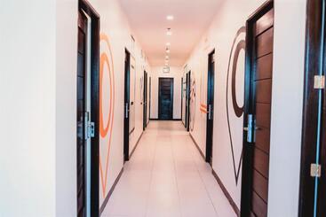 هتل Trip Inn Near Airport Or City Center