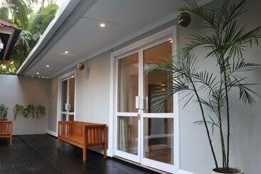 هتل Bale Datu Bungalow
