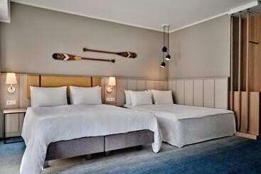 هتل Holiday Inn Gdansk   City Centre, An Ihg