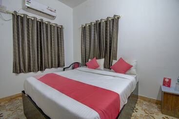 هتل Lucky Star By Oyo Rooms