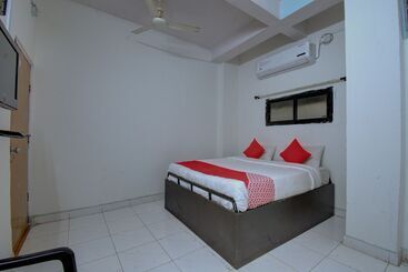 هتل Lucky Star By Oyo Rooms