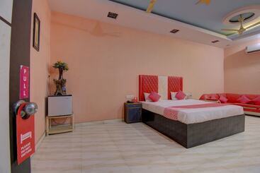 هتل Lucky Star By Oyo Rooms