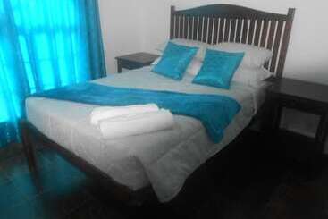 هتل Natal Mahogany