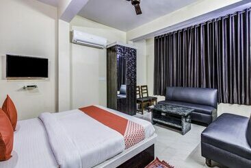 هتل Navneet Residency By Oyo Rooms