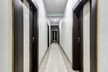 هتل Navneet Residency By Oyo Rooms