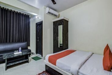 هتل Navneet Residency By Oyo Rooms
