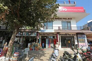酒店 Pramod Palace By Oyo Rooms