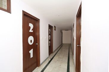 酒店 Pramod Palace By Oyo Rooms