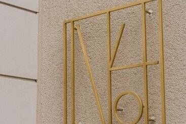 No.4 Residence