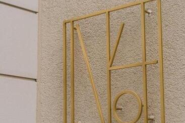 No.4 Residence