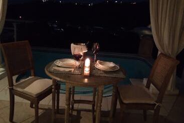 پانسیون 115 On Beachy Head Drive Guest House