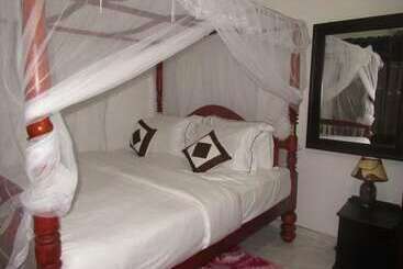 پانسیون Green Mo Holiday Inn