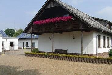 پانسیون Reiterhof Wollesen