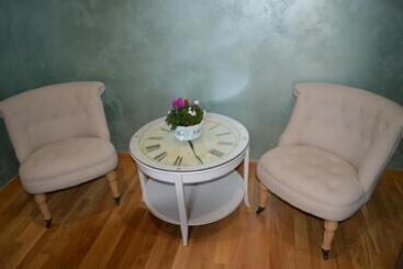 B&b Jolie Center