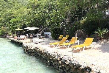 تختخواب و صبحانه Chez Max, Cadras Haiti