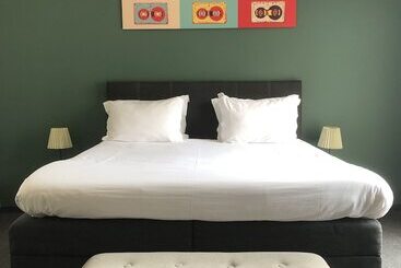 ツーリストアパートメント Connect Suites