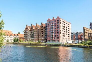 Waterlane Island Hostel&apartments