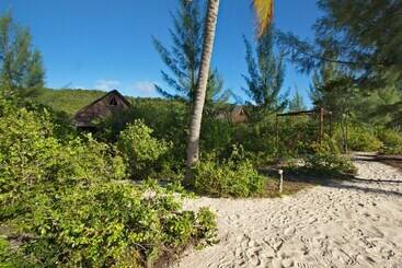 هتل Naturalia Lodge
