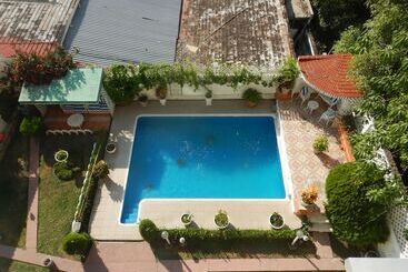 فندق Suites Licha Acapulco