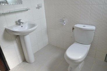 Imans Hotel Dabou