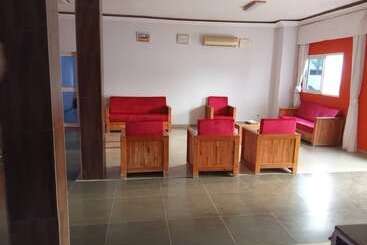 Imans Hotel Dabou