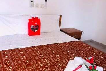 Imans Hotel Dabou