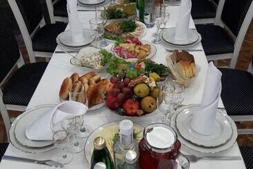 Kras Hotel Resort Spa