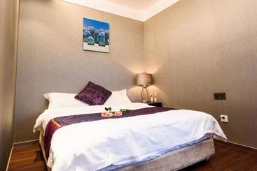 Lv Jia Apartment