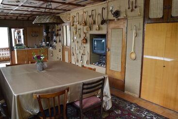 پانسیون Artsiv Guesthouse
