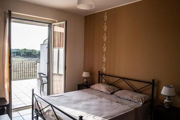 B&b Caravello