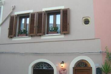 Ex B&b La Bicocca   Via Umberto 15, Iun S1733