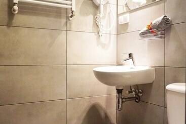 Expolis Residence   City Center Mtp Targi   24h #betterthanyourex