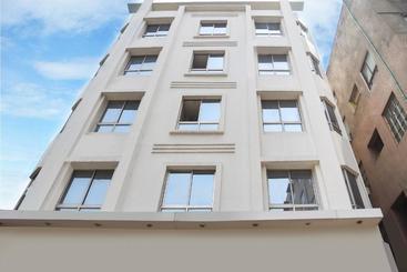 בית מלון כפרי Fabexpress Buddha International