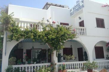 هتل Eleftheria