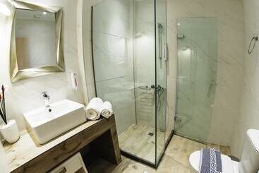 پانسیون Dome Rooms Downtown