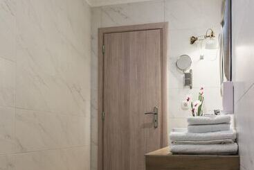 پانسیون Dome Rooms Downtown