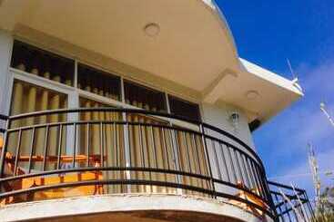 پانسیون Lilly Guest Inn