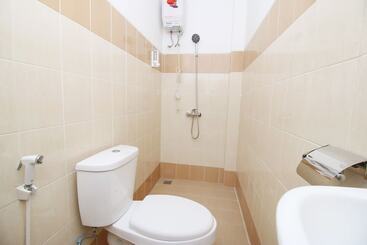 هاستل Kamar Keluarga Bandara Vi Syariah