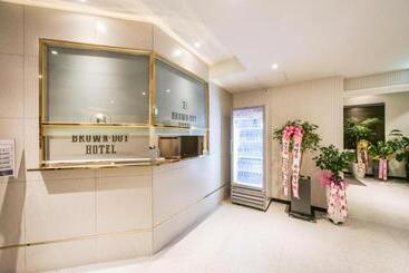 Changwon Brown Dot Hotel Palyong