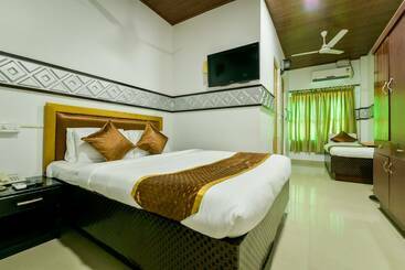 هتل Chembil Residency By Oyo Rooms