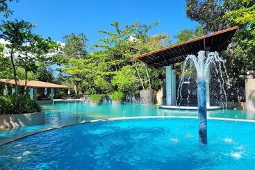 هتل Fernvale Leisure Club And Resort