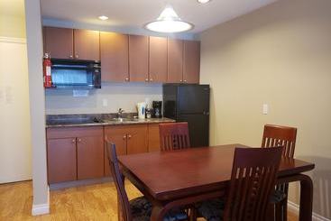 Tr And Suites