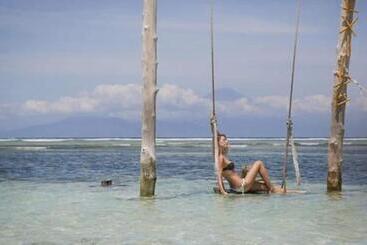 تختخواب و صبحانه Dream