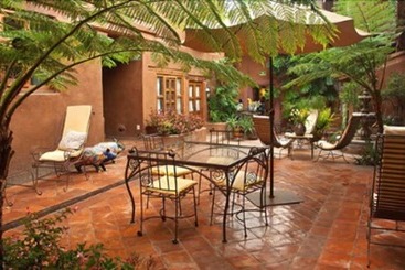 هتل Casa Encantada